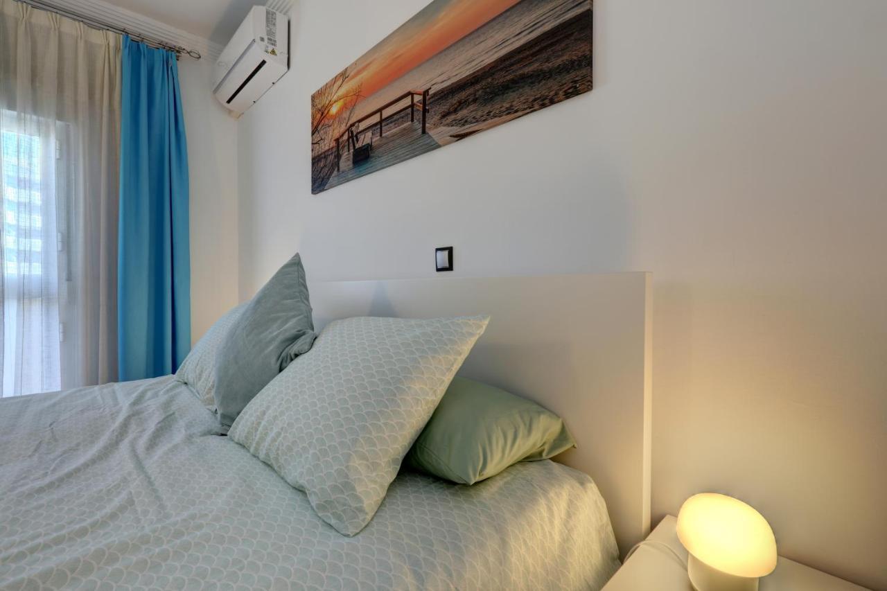 074 - Fabulous Sea View Apartment In Benal Beach Complex Benalmádena Exteriör bild